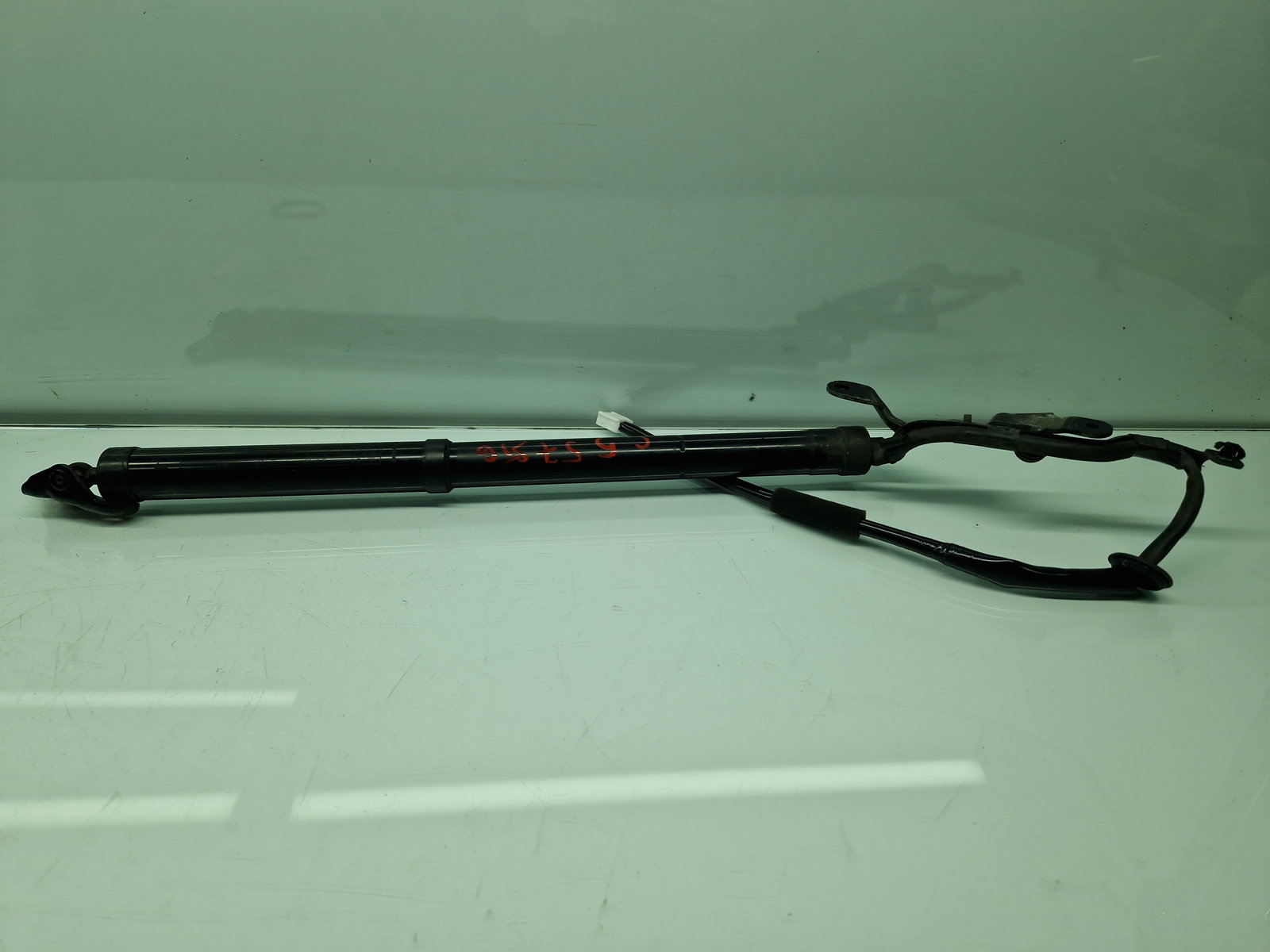 Amortizor haion Toyota Rav 4 IV (ZSA4, ALA4) [Fabr 2013-2018] SUV 68920-42016 - imagine 1