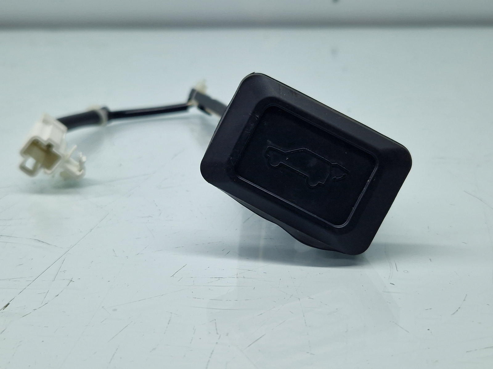 Buton deschidere haion Toyota Rav 4 IV (ZSA4, ALA4) [Fabr 2013-2018] OEM - imagine 1