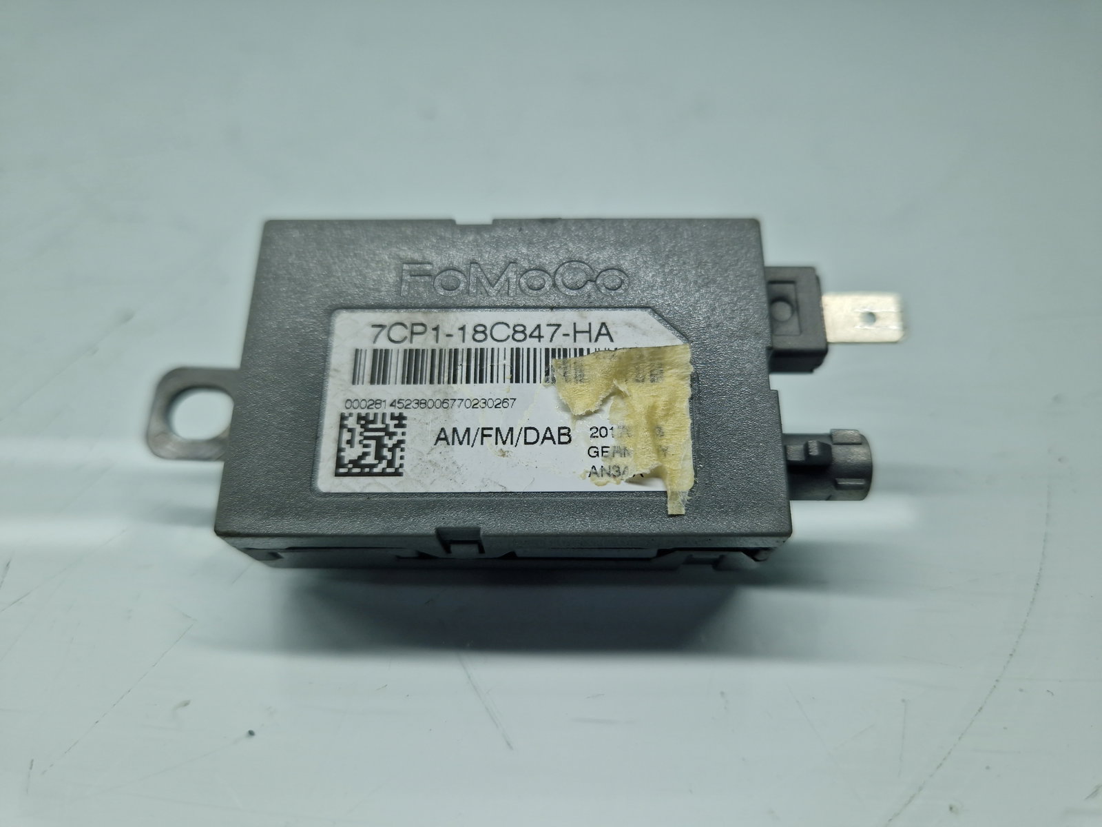 Amplificator antena Ford Kuga II [Fabr 2012-prezent] 7CP1-18C847-HA - imagine 1