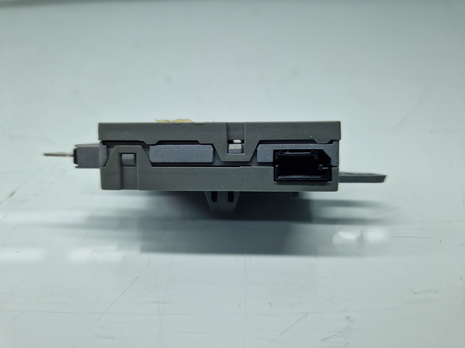 Amplificator antena Ford Kuga II [Fabr 2012-prezent] 7CP1-18C847-HA - imagine 2