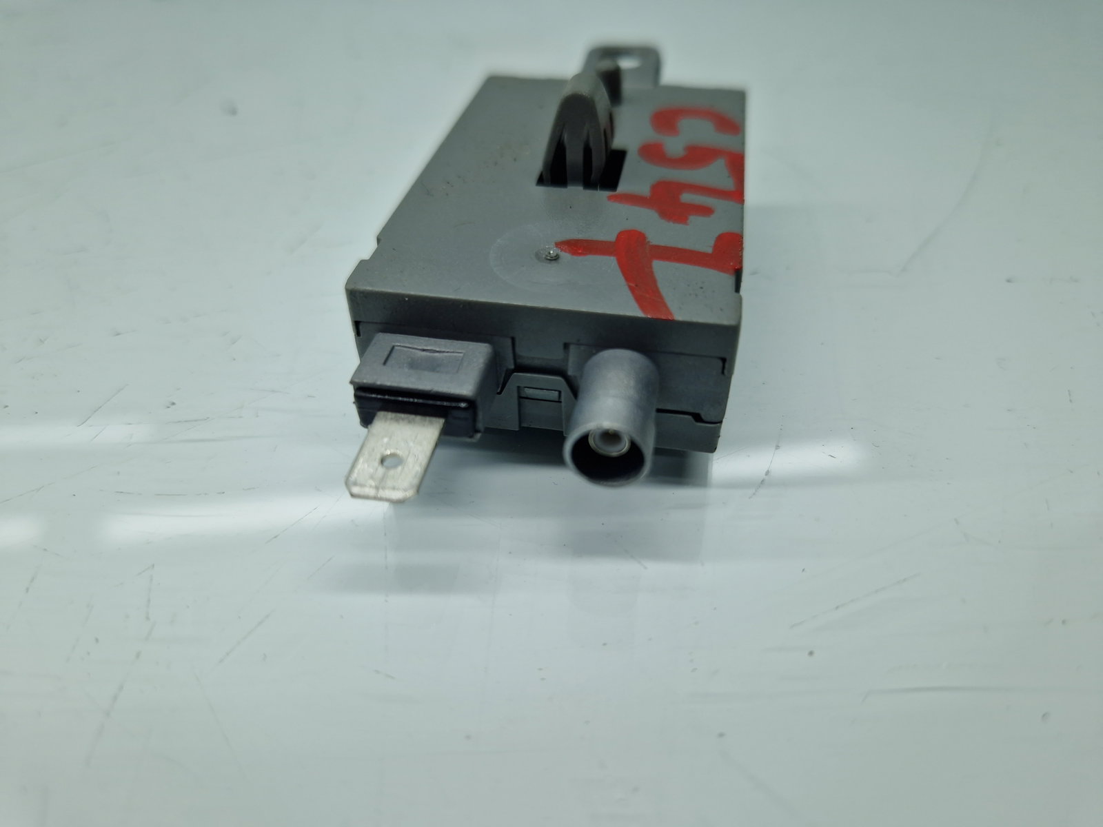 Amplificator antena Ford Kuga II [Fabr 2012-prezent] 7CP1-18C847-HA - imagine 4