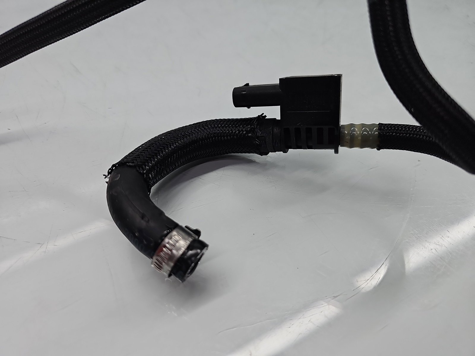 Conducta combustibil Bmw 5 (F10) [Fabr 2011-2016] 7810784 2.0 N47D20 135KW / 184CP - imagine 3