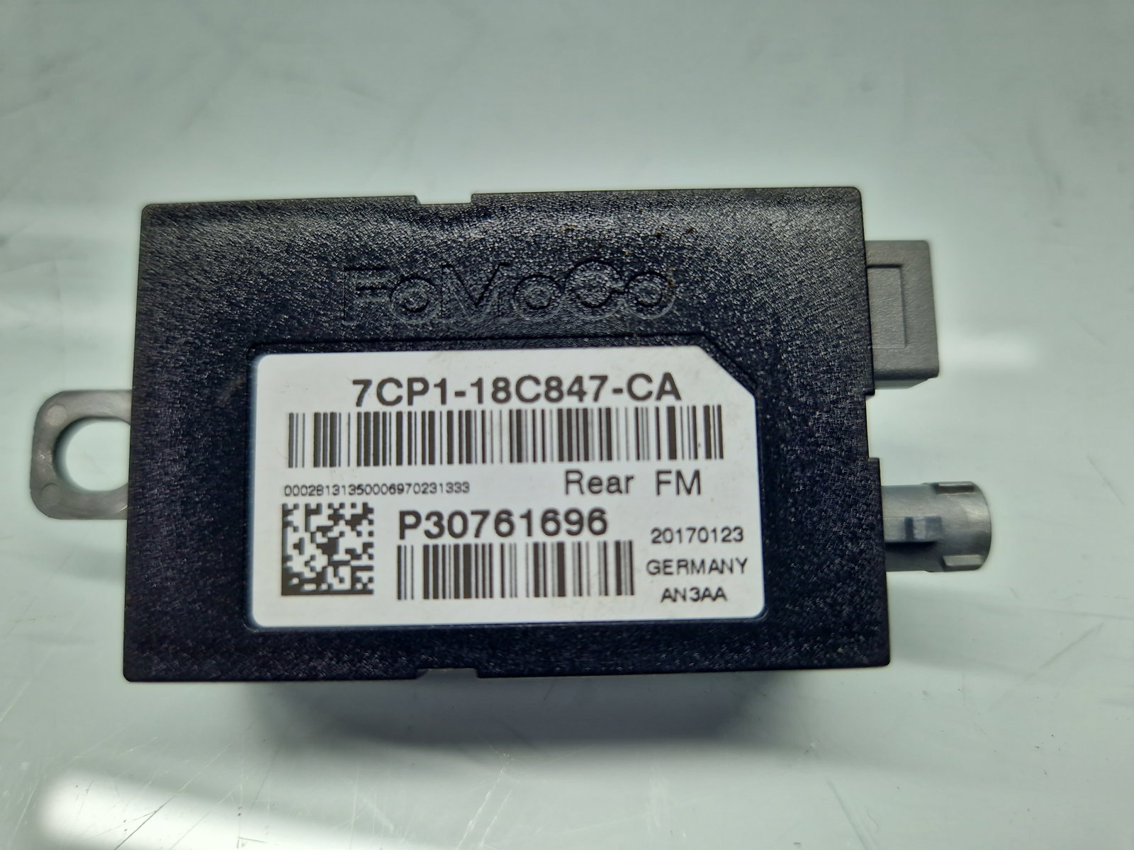 Amplificator antena Ford Kuga II [Fabr 2012-prezent] 7CP1-18C847-CA - imagine 5