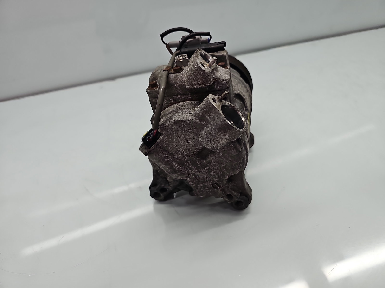 Compresor clima Bmw 5 (F10) [Fabr 2011-2016] 9225703 2.0 N47D20 135KW / 184CP - imagine 4