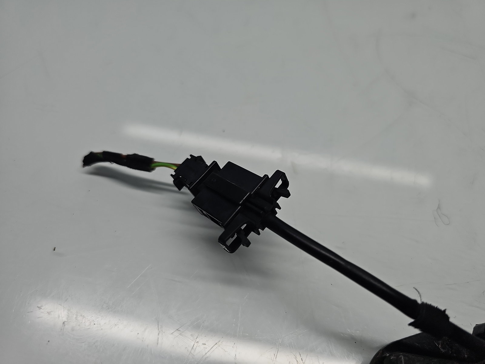 Capsa centura dreapta fata AUDI A4 (8K2, B8.5) [Fabr 2008-2015] 8K0857755F - imagine 4