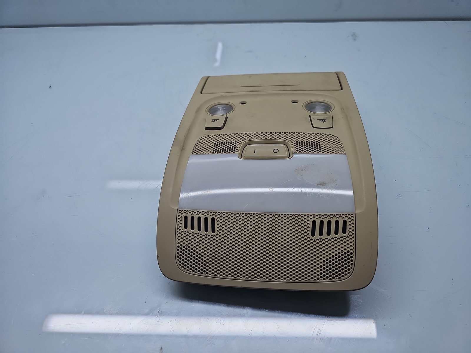 Plafoniera fata AUDI A4 (8K2, B8.5) [Fabr 2008-2015] Berlina Facelift 8T0947135BE - imagine 2