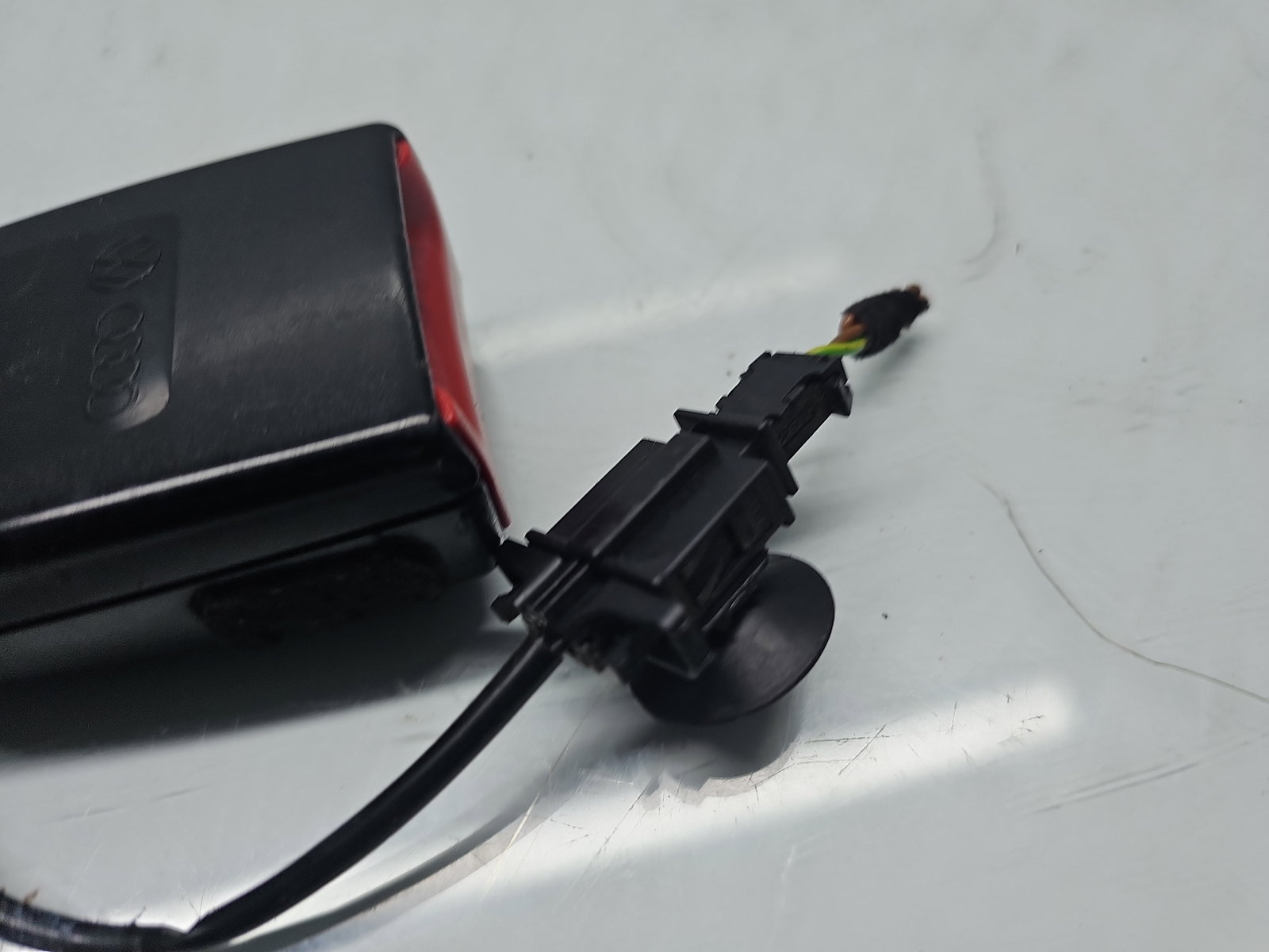 Capsa centura stanga fata AUDI A4 (8K2, B8.5) [Fabr 2008-2015] OEM - imagine 2