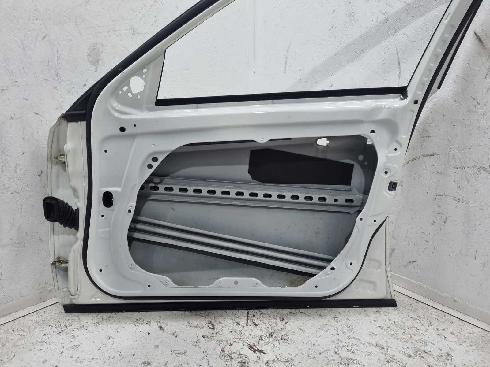 Usa dreapta fata Mercedes Clasa E (W212) [Fabr 2009-2016] Break AMG 650U Alb Calcite - imagine 2