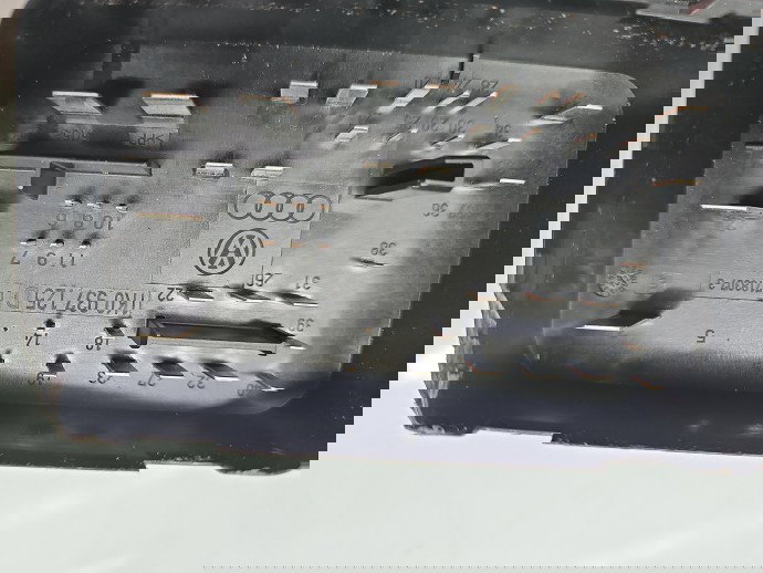 Panou sigurante AUDI A3 Sportback (8PA) [Fabr 2004-2013] 1K0937125D