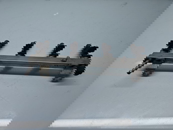 Rampa injectoare Opel Adam (M13) [Fabr 2012-prezent] 55572731 1.2 Benz D12XEL 51KW / 69CP