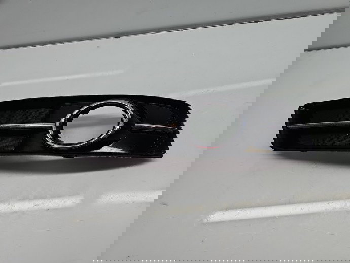 Grila proiector dreapta AUDI A3 Sportback (8PA) [Fabr 2004-2013] Hatchback 8P0807682J