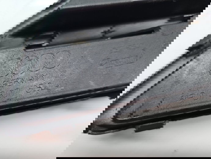 Grila proiector dreapta AUDI A3 Sportback (8PA) [Fabr 2004-2013] Hatchback 8P0807682J