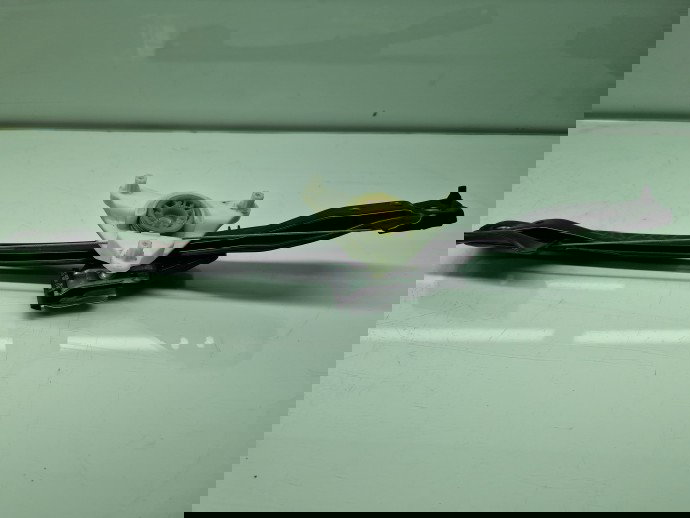 Macara electrica geam dreapta spate Mercedes Clasa C (W204) [Fabr 2007-2014] Berlina Facelift, AMG 938344103