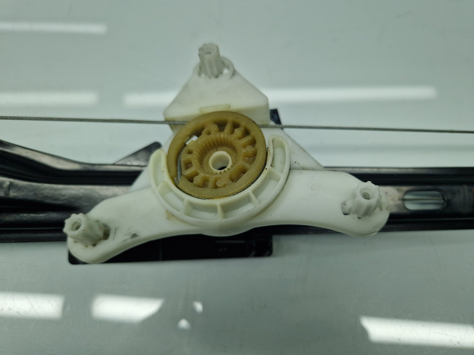 Macara electrica geam dreapta spate Mercedes Clasa C (W204) [Fabr 2007-2014] Berlina Facelift, AMG 938344103 - imagine 3