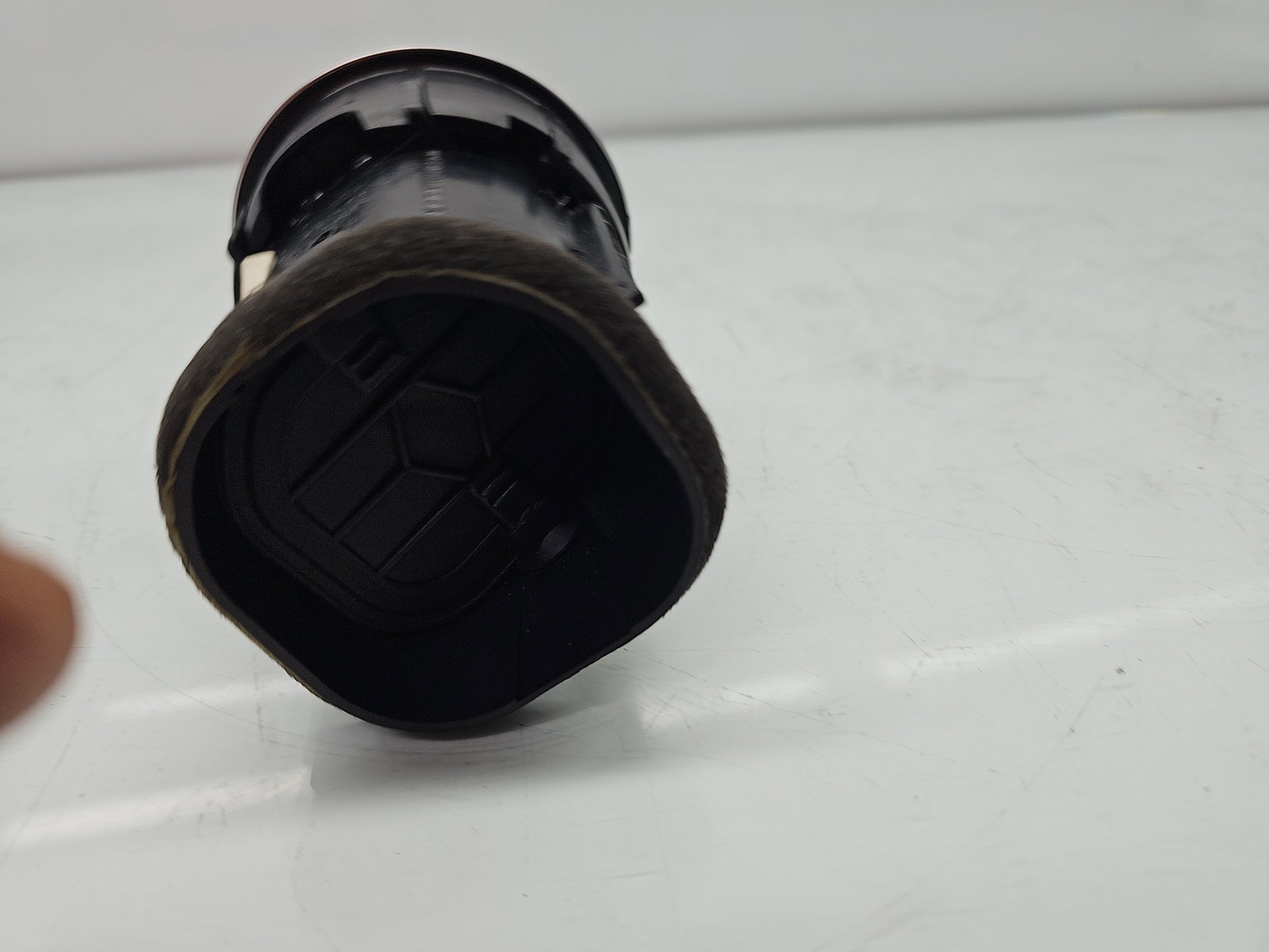 Grila aerisire centrala stanga AUDI A3 Sportback (8PA) [Fabr 2004-2013] 8P0820901F - imagine 4