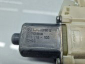 Motoras geam dreapta fata Mercedes Clasa C (W204) [Fabr 2007-2014] Berlina Facelift, AMG A2048200242