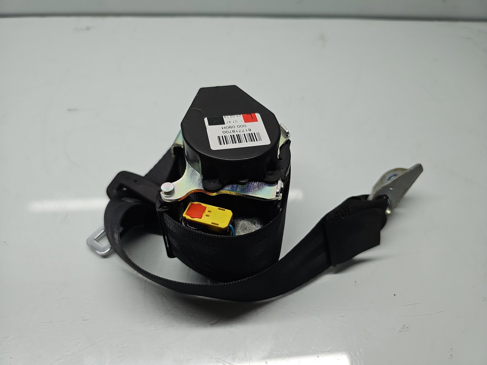 Centura stanga fata Skoda Superb II (3T5) [Fabr 2009-2015] 3T9857447 - imagine 1