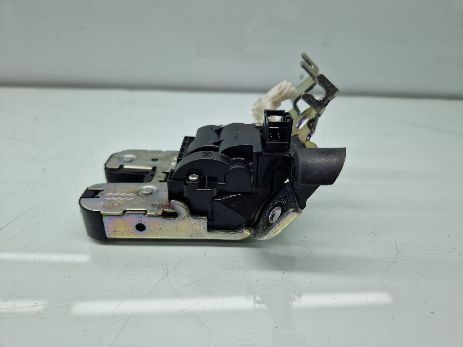 Broasca haion Skoda Octavia 3 (5E3) [Fabr 2012-2020] Berlina 8R0827505A - imagine 3