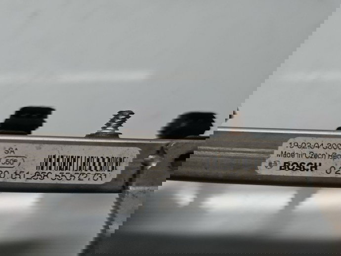 Rampa injectoare Opel Corsa E [Fabr 2014-prezent] 55572731 1.2 Benz D12XEL 51KW / 69CP