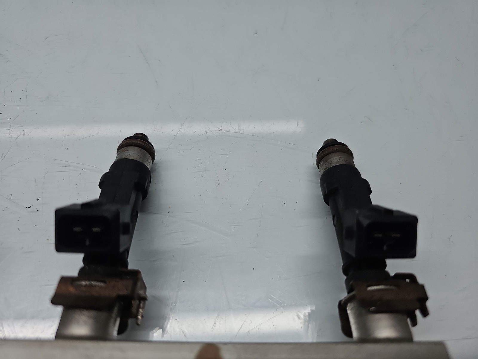 Rampa injectoare Opel Corsa E [Fabr 2014-prezent] 55572731 1.2 Benz D12XEL 51KW / 69CP - imagine 4