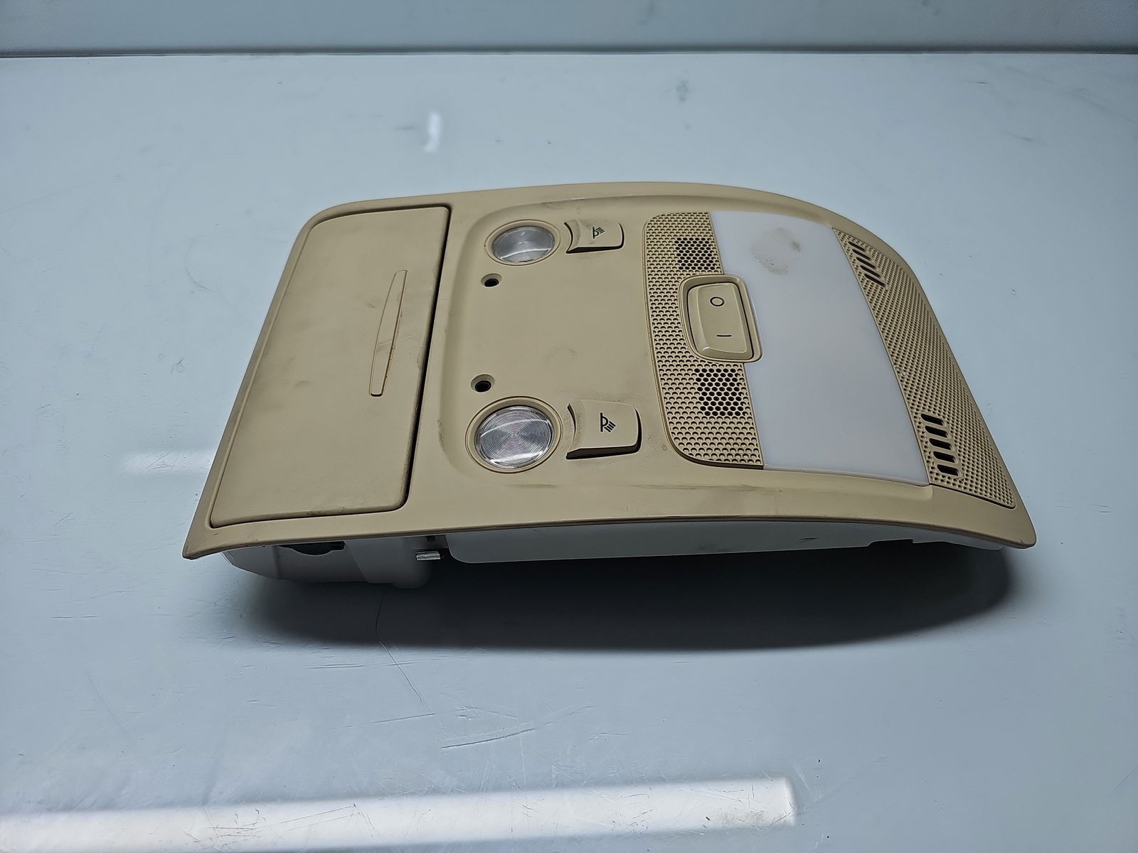 Plafoniera fata AUDI A5 (8T3) [Fabr 2007-2015] 8T0947135BE - imagine 4