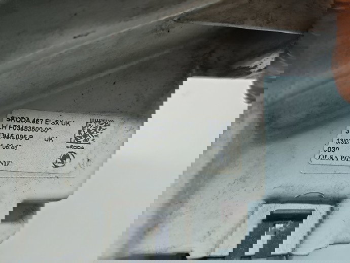 Stop aripa stanga Skoda Superb II (3T5) [Fabr 2009-2015] Break Facelift 3T9945095B