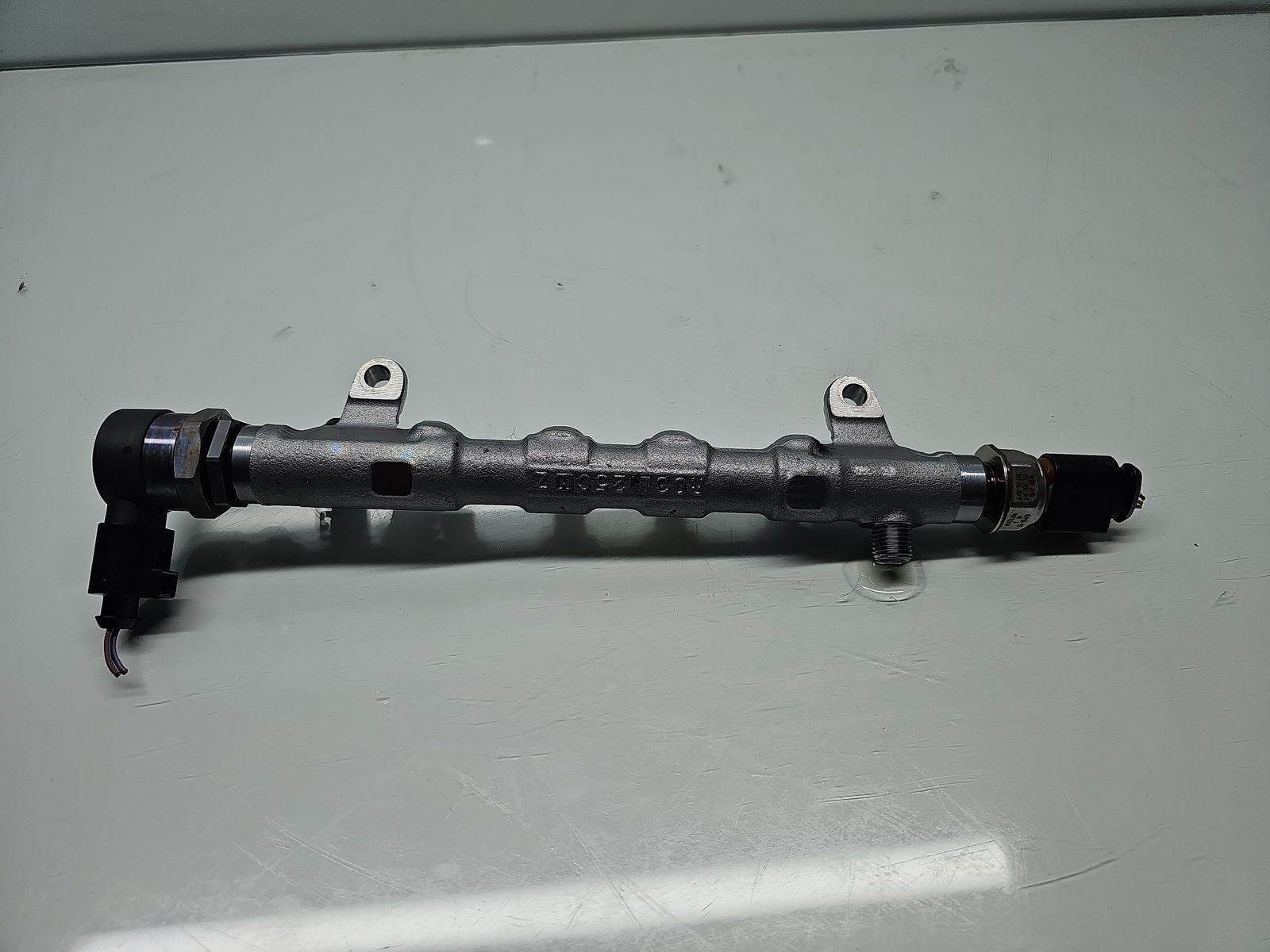 Rampa injectoare AUDI A6 (4G5, C7) [Fabr 2011-2017] 03L130089Q 2.0 TDI CGLC 130KW / 177CP - imagine 1