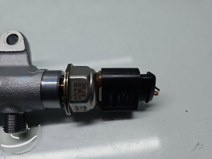 Rampa injectoare AUDI A6 (4G5, C7) [Fabr 2011-2017] 03L130089Q 2.0 TDI CGLC 130KW / 177CP