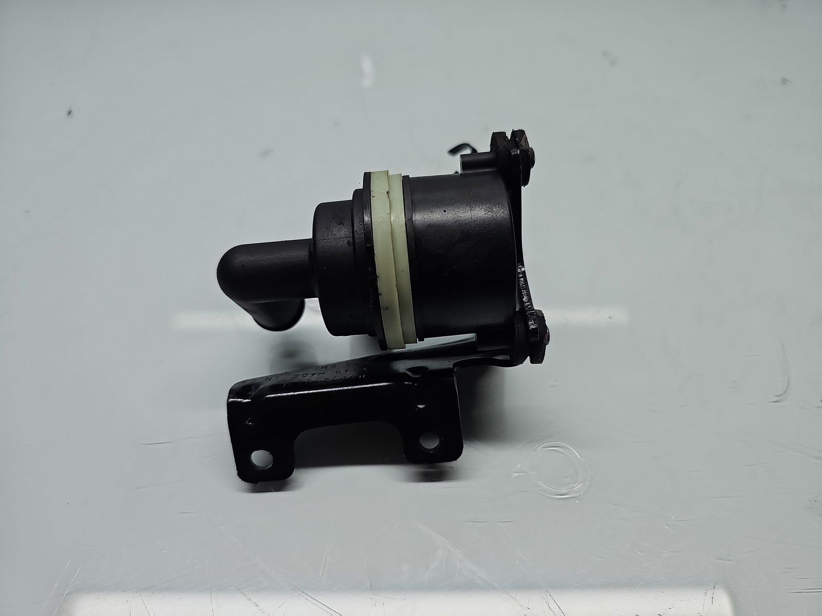 Pompa recirculare apa Volkswagen Tiguan (5N) [Fabr 2007-2016] 5N0965561A 2.0 TDI CGLC 130KW / 177CP - imagine 1