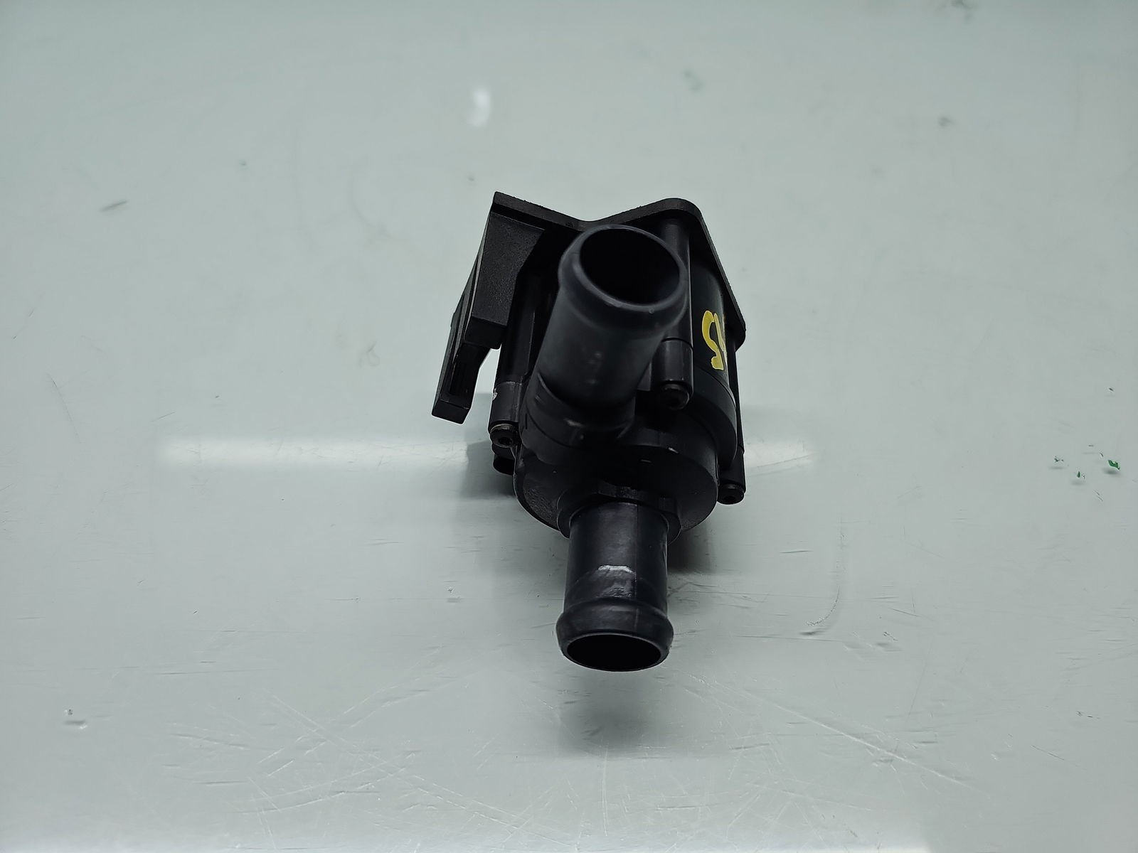 Pompa recirculare apa AUDI A5 (8T3) [Fabr 2007-2015] 8K0819147A 2.0 TDI CGLC 130KW / 177CP - imagine 5