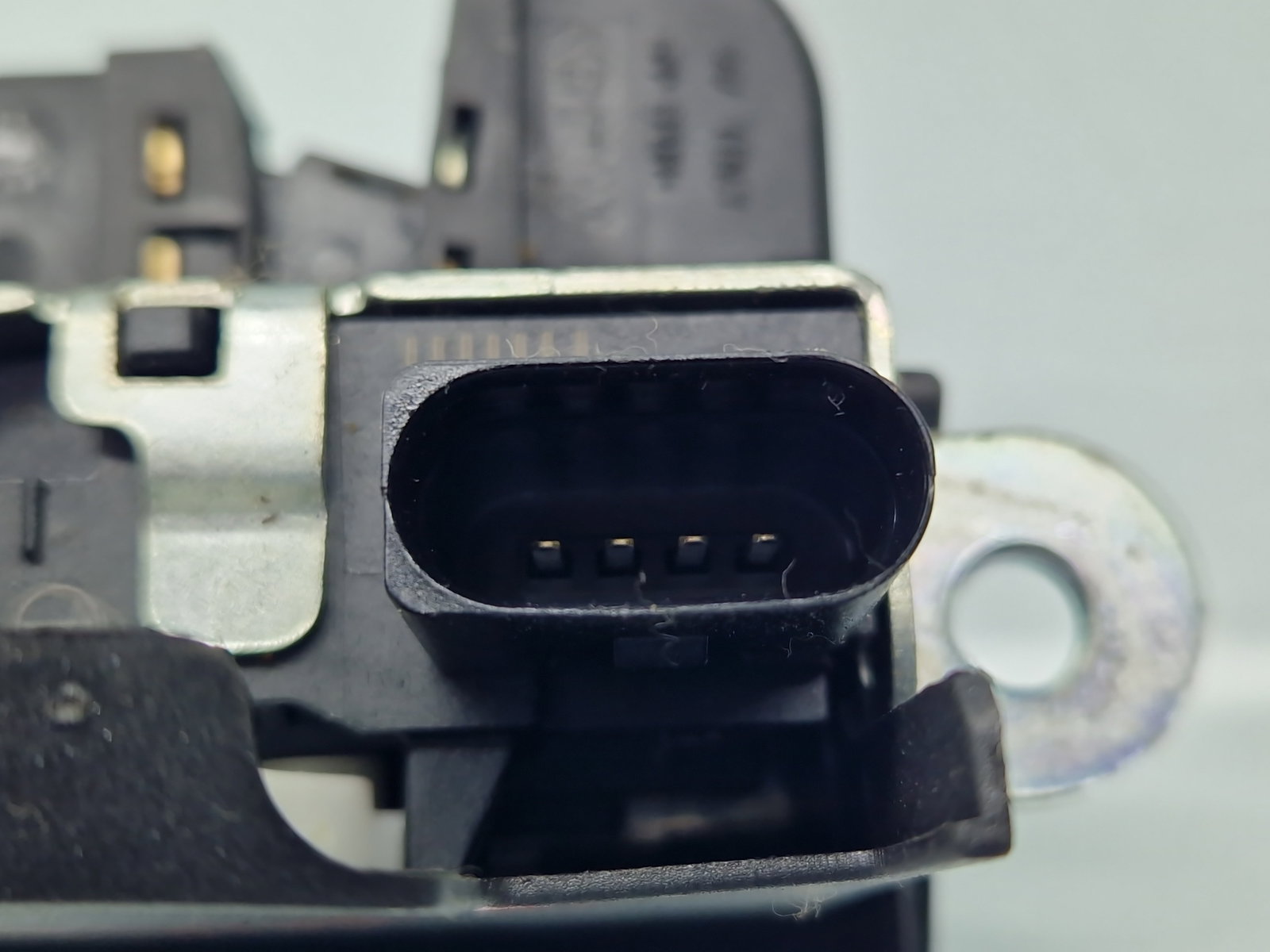 Broasca haion Volkswagen Golf 7 (5G) [Fabr 2014-prezent] Hatchback 5G6827505 - imagine 5