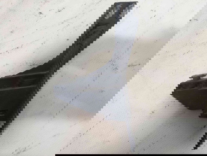 Suport far dreapta 8E0805364 Audi A4 (8EC, B7) [Fabr 2004-2008] 2.0 BLB