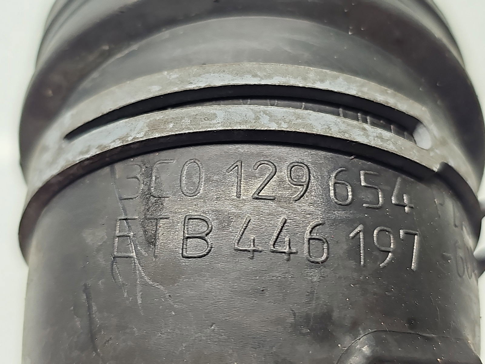 Tub intercooler Volkswagen Golf 6 (5K1) [Fabr 2009-2013] 3C0129654P 2.0 TDI CFFB 103KW / 140CP - imagine 1