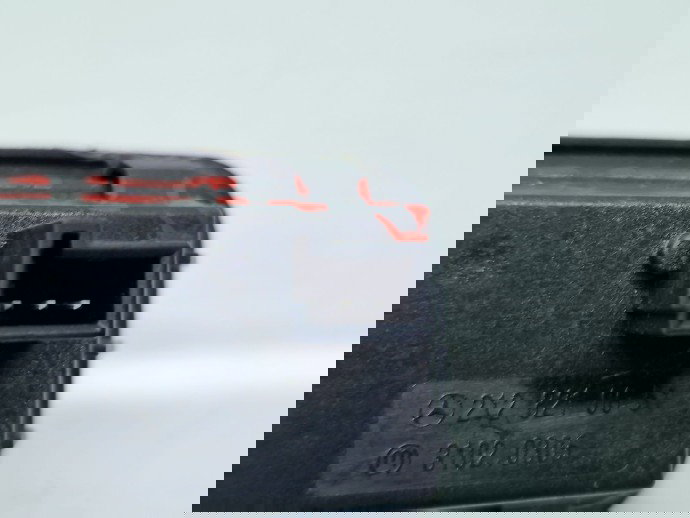  Buton deschidere haion Mercedes Clasa C (W204) [Fabr 2007-2014] 2128210651