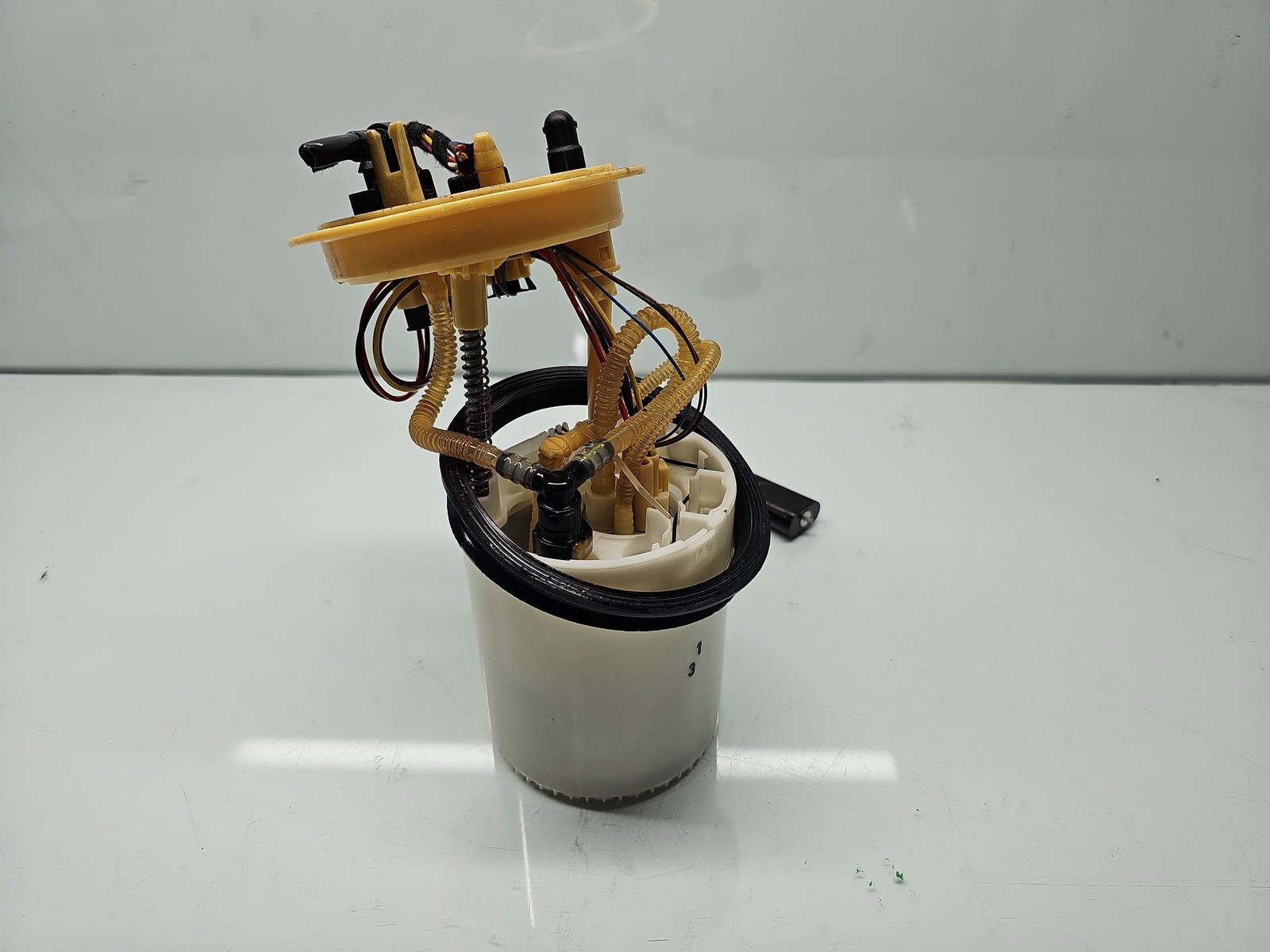 Pompa combustibil Volkswagen Golf 7 (5G) [Fabr 2014-prezent] 5Q0919050P 2.0 TDI CRMB 110KW / 150CP - imagine 1