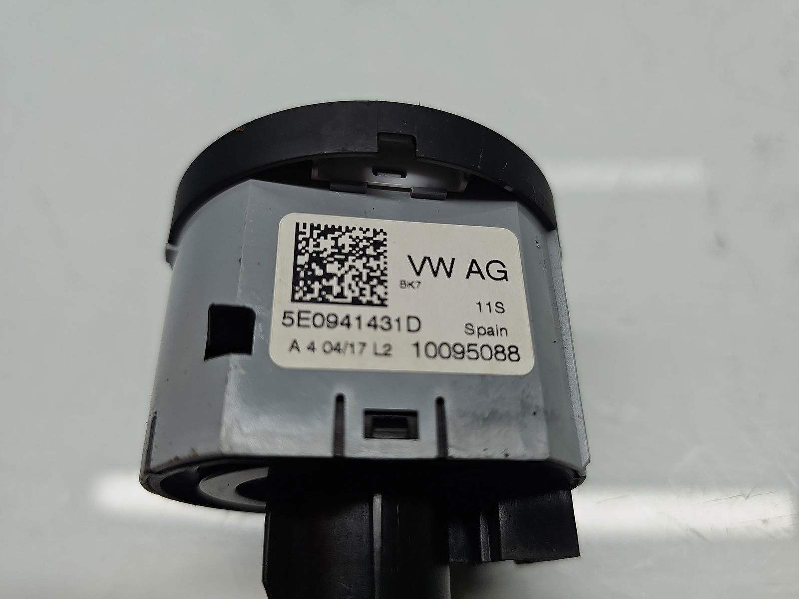 Bloc lumini Volkswagen Golf 7 (5G) [Fabr 2014-prezent] 5E0941431D - imagine 2