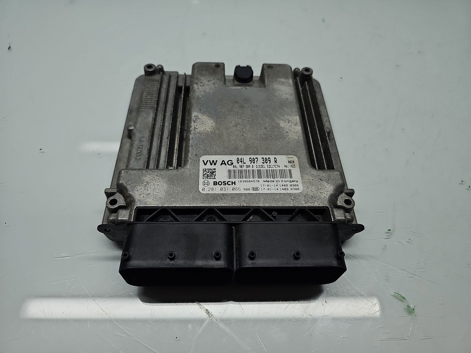Calculator motor ECU Volkswagen Passat B8 (3G2) [Fabr 2015-prezent] 04L907309R 2.0 TDI CRMB 110KW / 150CP - imagine 1