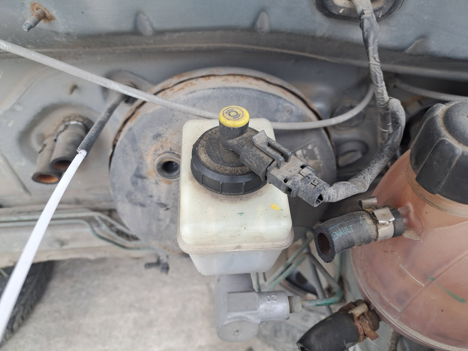 Tulumba frana Dacia Logan (LS) [Fabr 2004-2012] OEM 1.4 Benz K7J-A7 55KW / 75CP - imagine 3