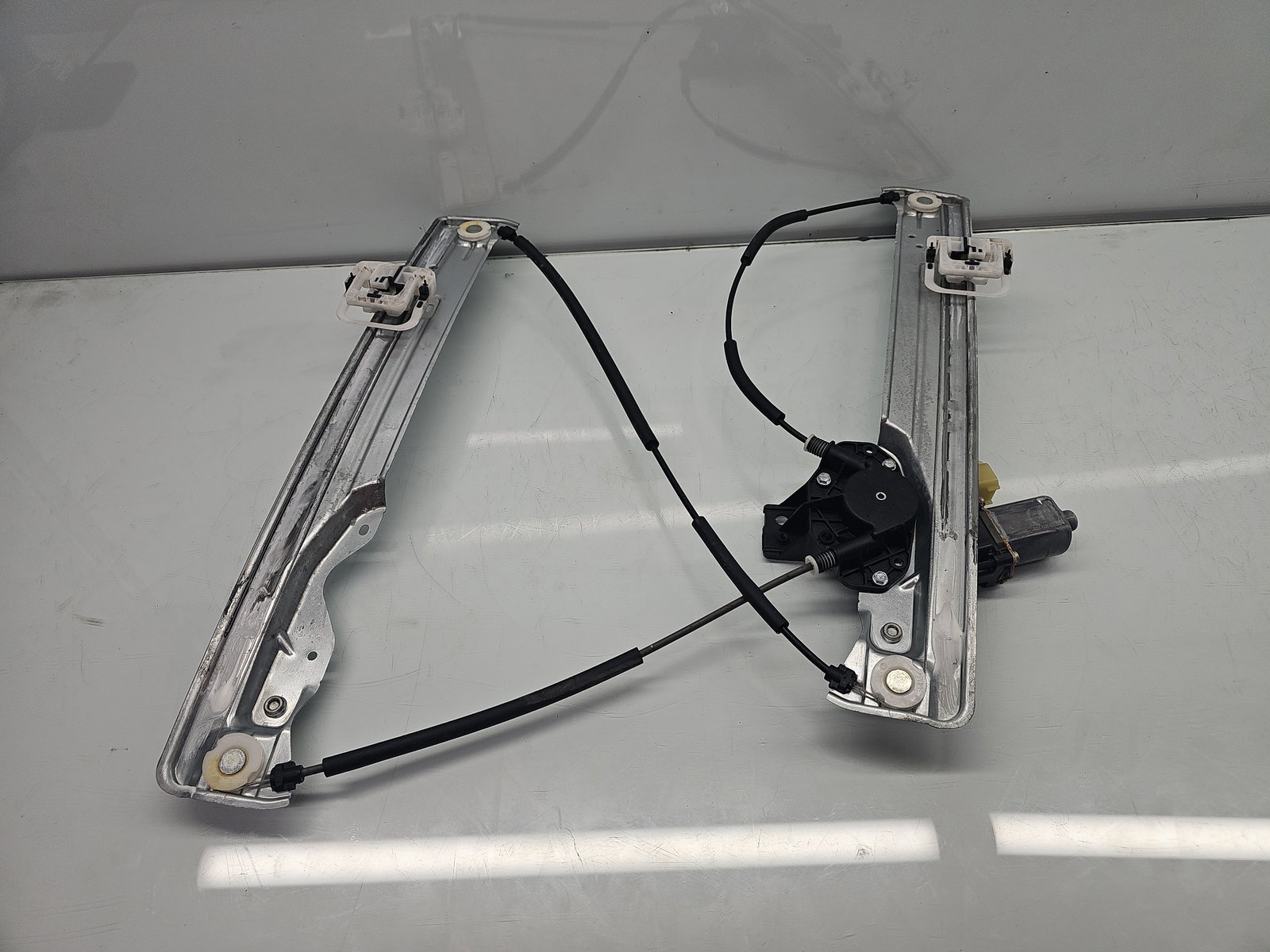 Macara electrica geam stanga fata Ford Kuga II [Fabr 2012-prezent] SUV Facelift OEM - imagine 1