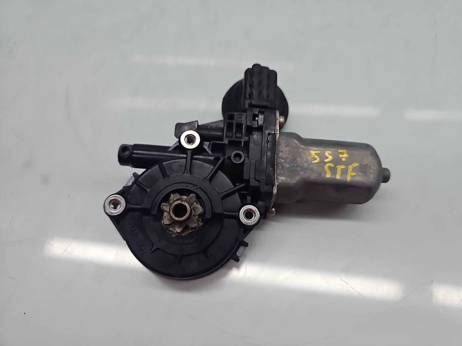 Motoras geam stanga fata Toyota Rav 4 IV (ZSA4, ALA4) [Fabr 2013-2018] SUV 85720-35140 - imagine 2