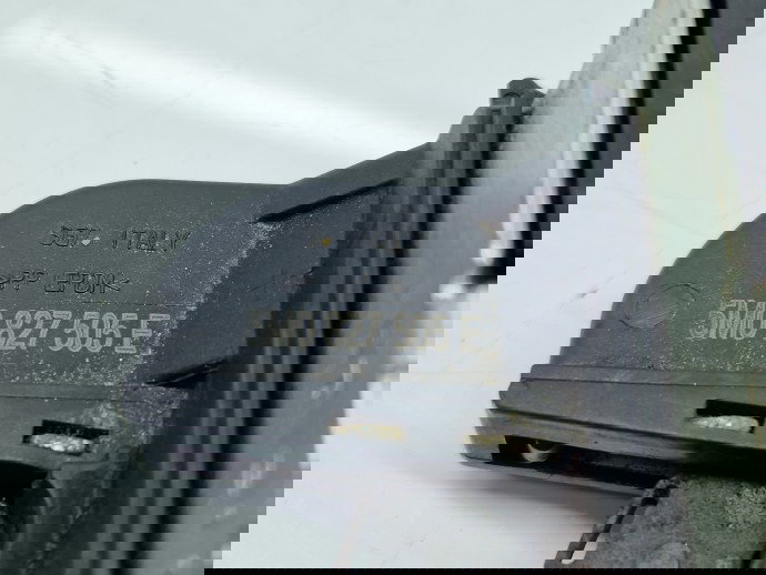 Broasca haion Volkswagen Tiguan (5N) [Fabr 2007-2016] SUV 5M0827505E