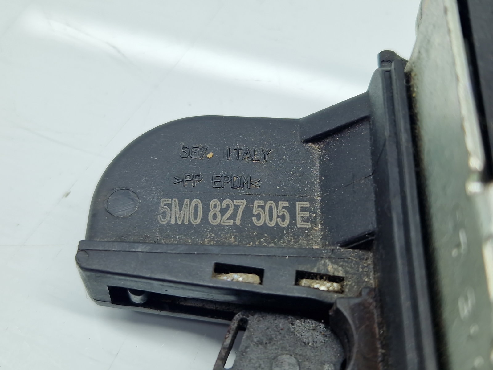 Broasca haion Volkswagen Tiguan (5N) [Fabr 2007-2016] SUV 5M0827505E - imagine 6