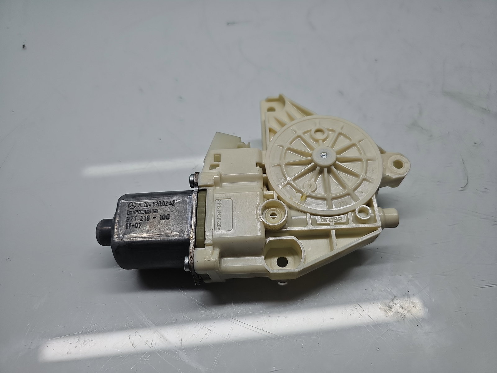 Motoras geam dreapta fata Mercedes Clasa E (W212) [Fabr 2009-2016] Break AMG A2048200242 - imagine 3