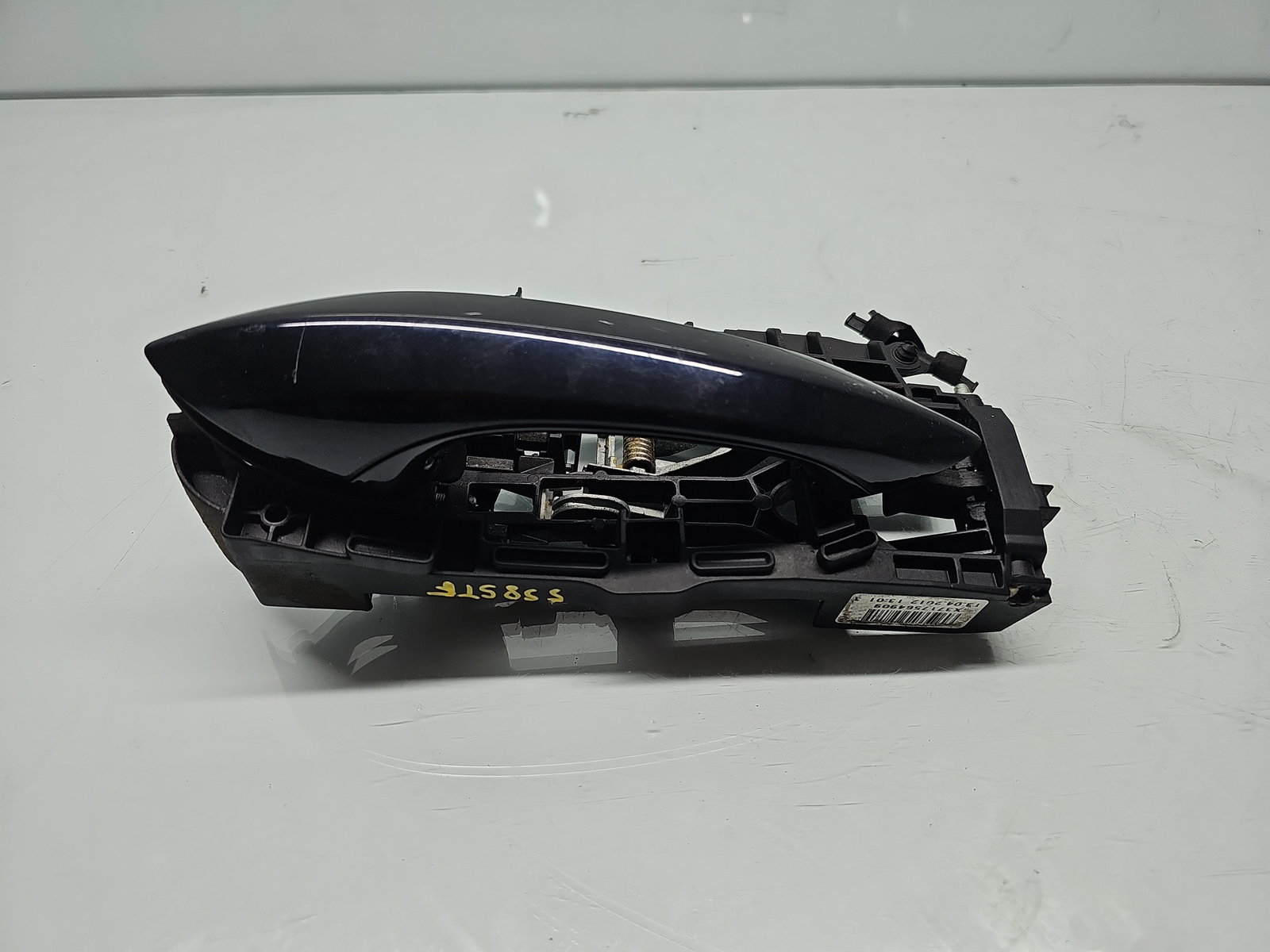 Maner usa stanga fata Bmw 5 (F10) [Fabr 2011-2016] Berlina Pachet M 416 Carbonschwarz Mc - imagine 1