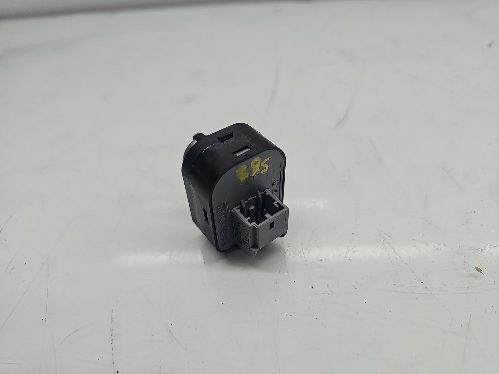 Buton reglaj oglinzi AUDI A3 Sportback (8PA) [Fabr 2004-2013] 4F0959565 - imagine 3