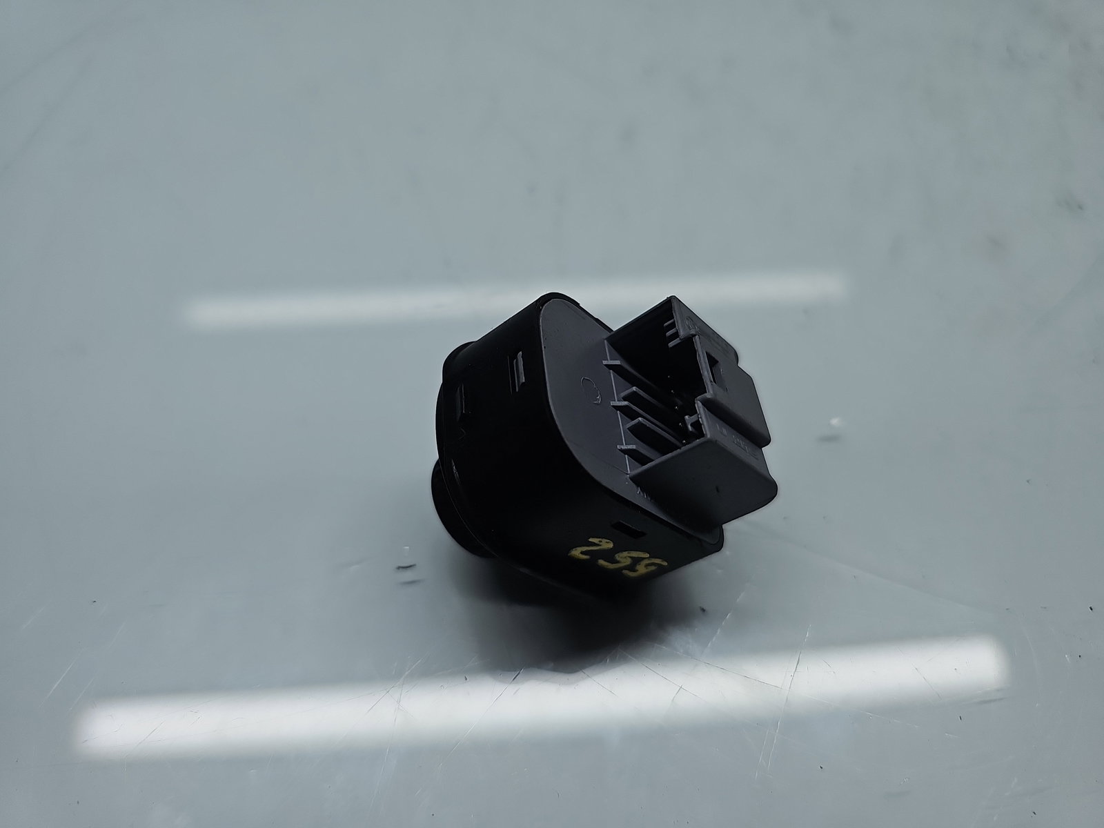 Buton reglaj oglinzi Skoda Superb II (3T5) [Fabr 2009-2015] 3T0959565A - imagine 3