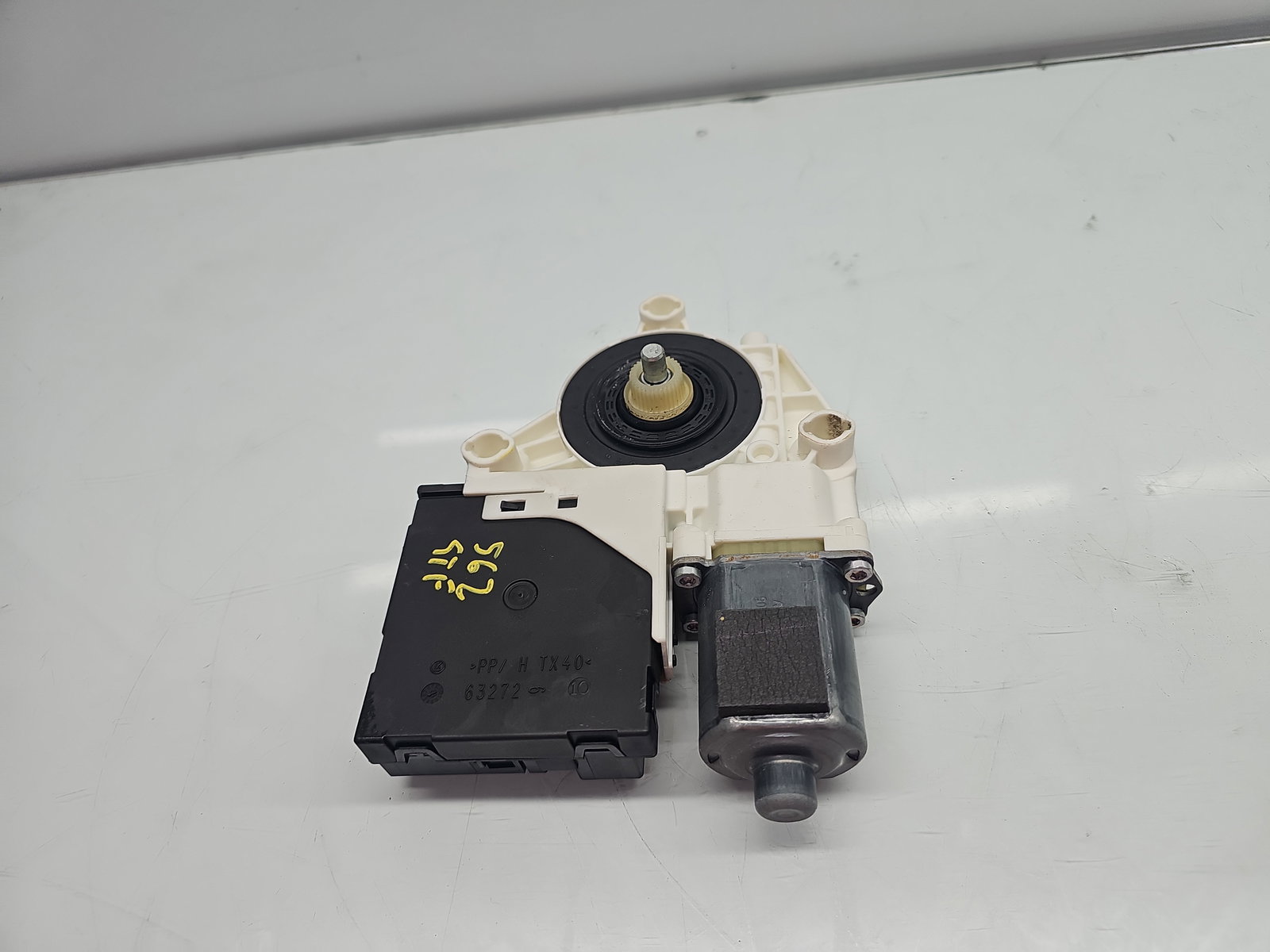 Motoras geam stanga fata AUDI A3 Sportback (8PA) [Fabr 2004-2013] Hatchback 8P0959802Q - imagine 3