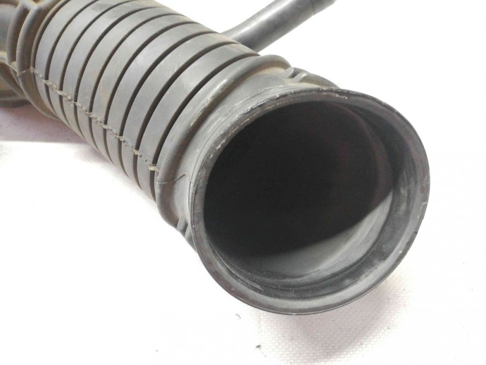 Tub admisie aer 8E0129615J Audi A4 (8EC, B7) [Fabr 2004-2008] 2.0 BLB