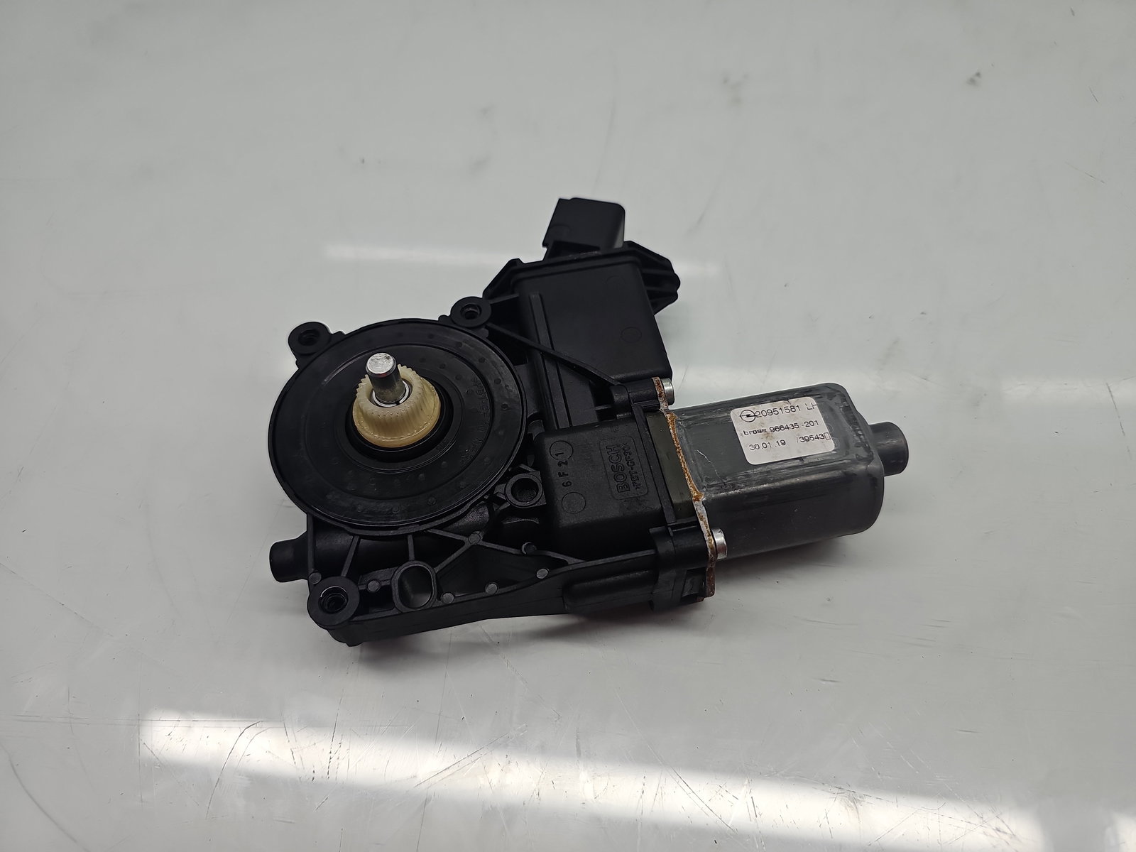 Motoras geam stanga fata Opel Adam (M13) [Fabr 2012-prezent] Hatchback 20951581 - imagine 1