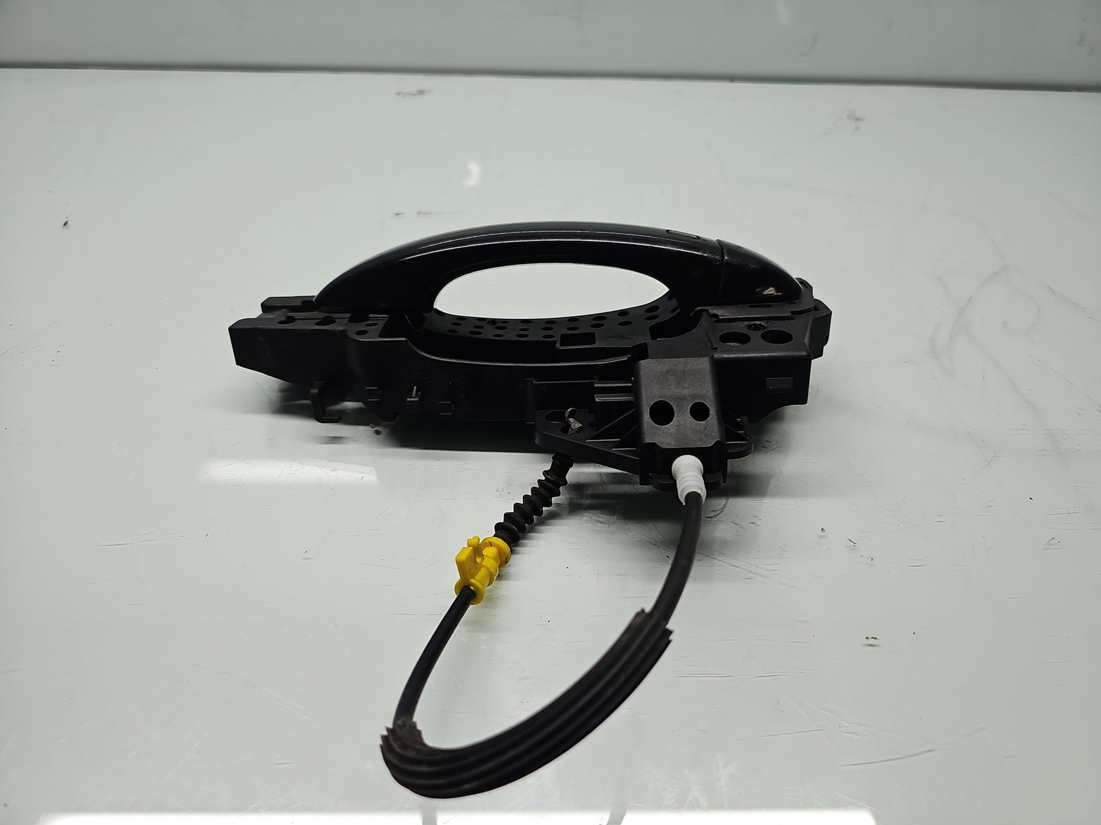 Maner usa stanga fata AUDI A4 (8K2, B8.5) [Fabr 2008-2015] Berlina Facelift LZ9Y - imagine 2